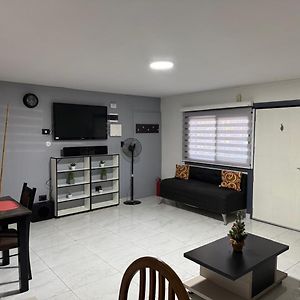 Casa Amplia Zona Semicentrica Con Cochera